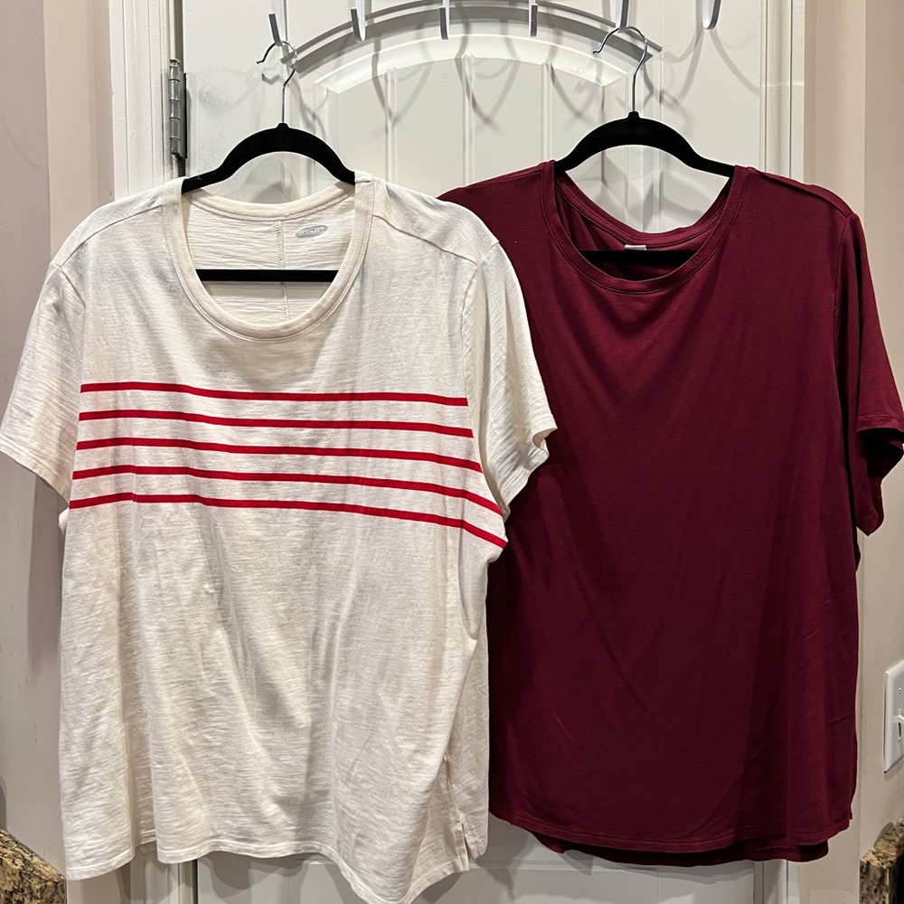 Old Navy Short Sleeve Tees - Red and White Sz XXL 2x Lot of 2